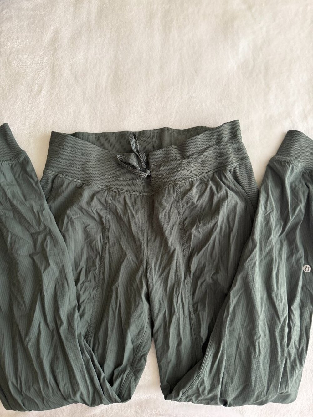 lulu dane studio joggers